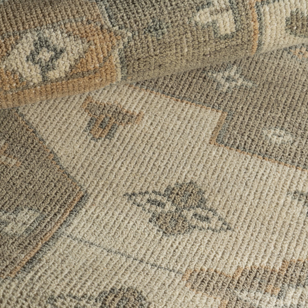 Griffin Hand Knotted Wool Rug | Sage Green