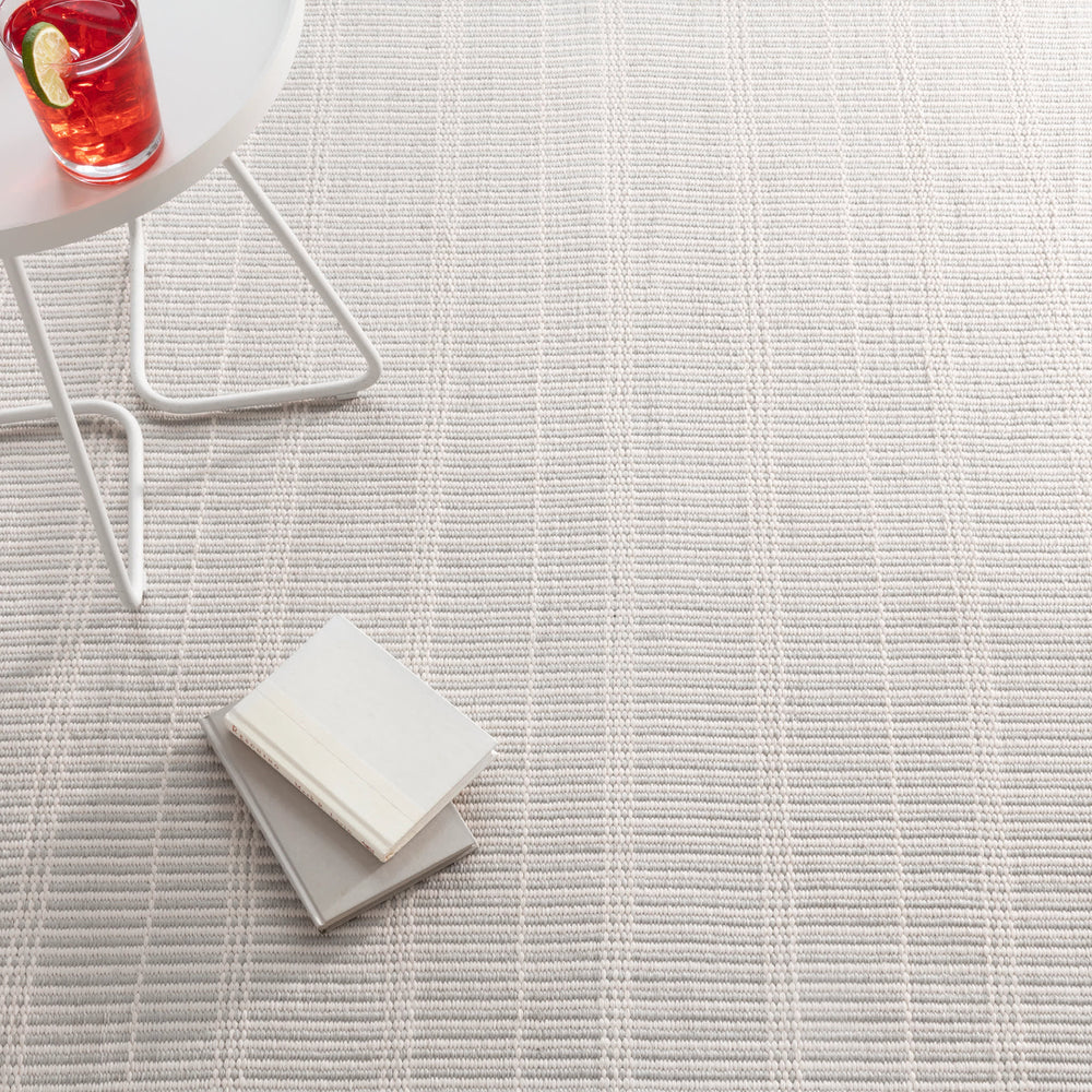 Marlo Handwoven Indoor/Outdoor Rug | Platinum