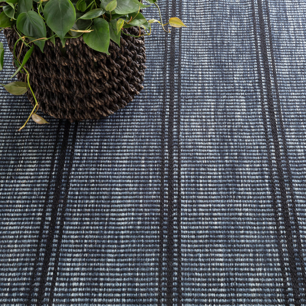 Malta Handwoven Wool Rug | Navy