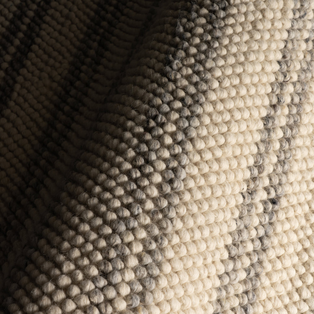 Venit Modern Striped Farmhouse Rug | Beige