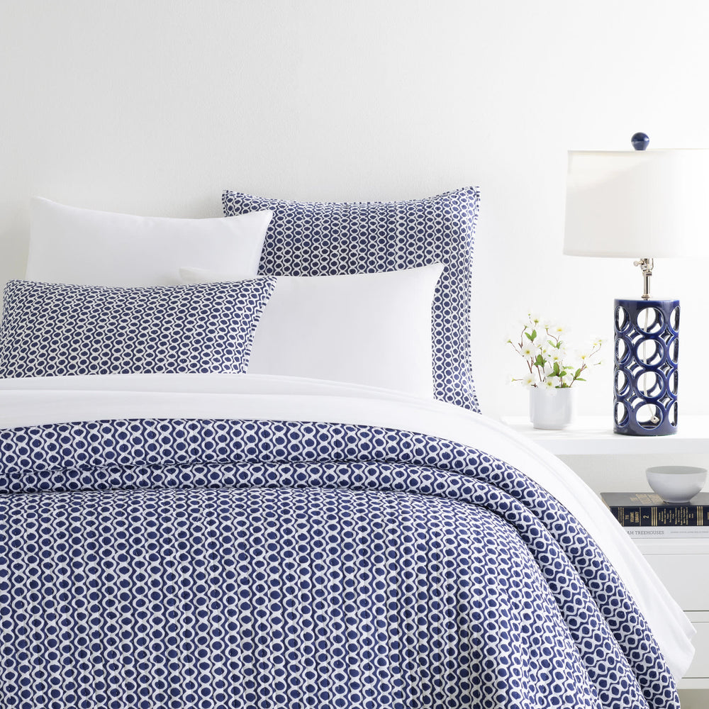 Tyler Quilt | Indigo