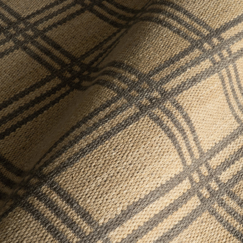 Mason Hand Woven Wool Rug | Tan