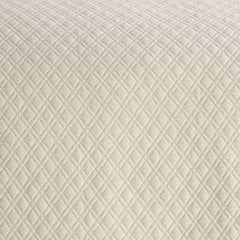 Diamond Ivory Matelasse coverlet Swatch