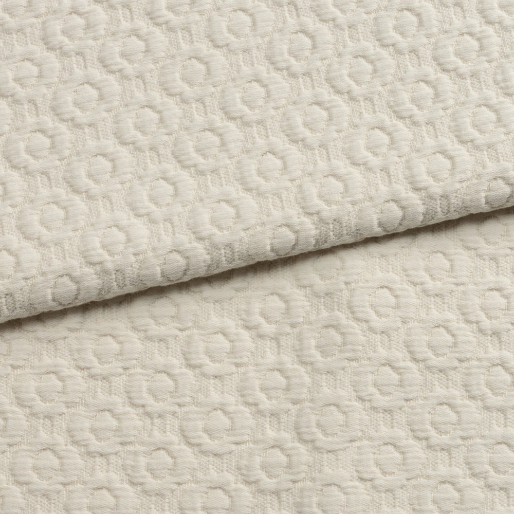 Intaglio Matelasse Coverlet | Ivory