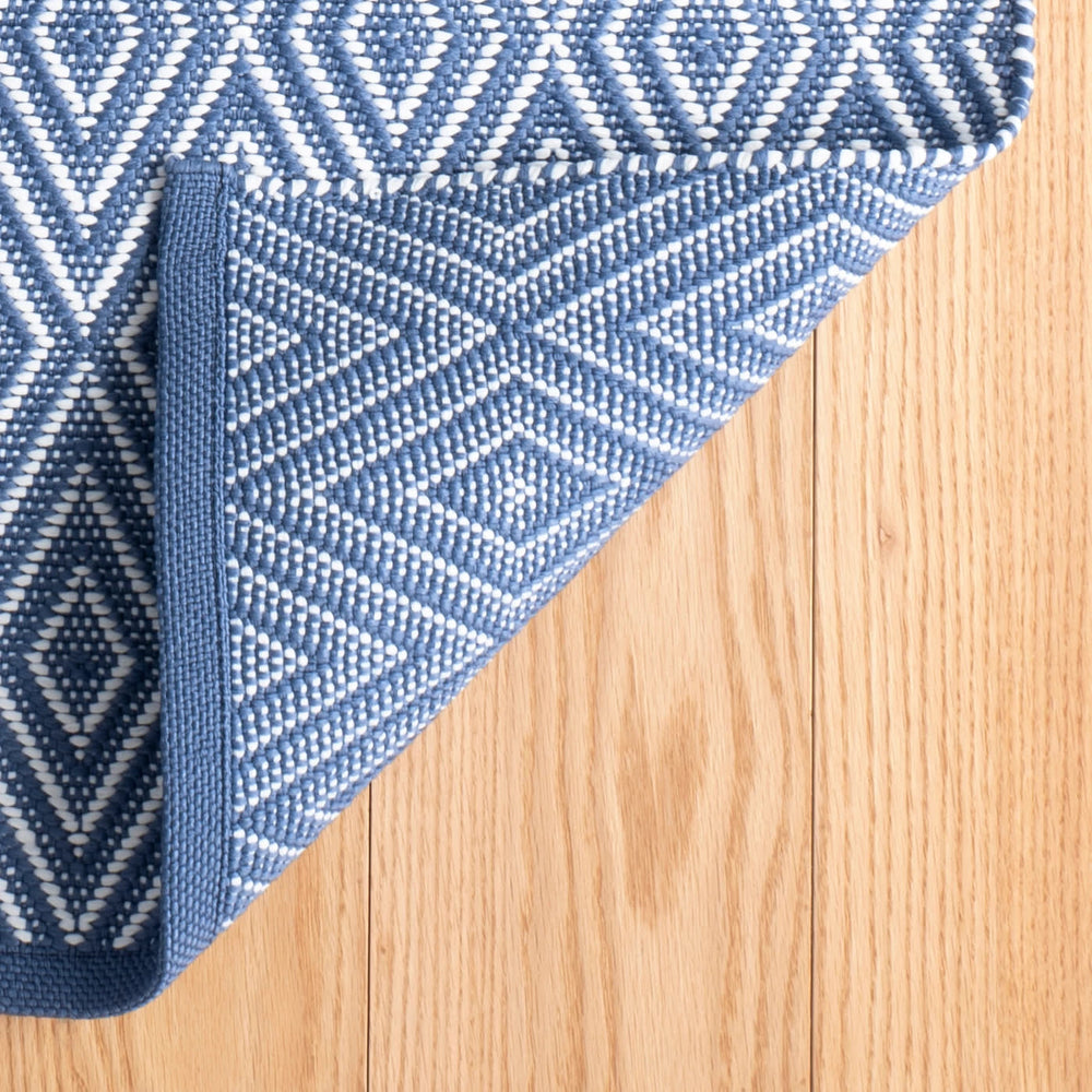 Diamond Handwoven Indoor/Outdoor Rug | Denim/White