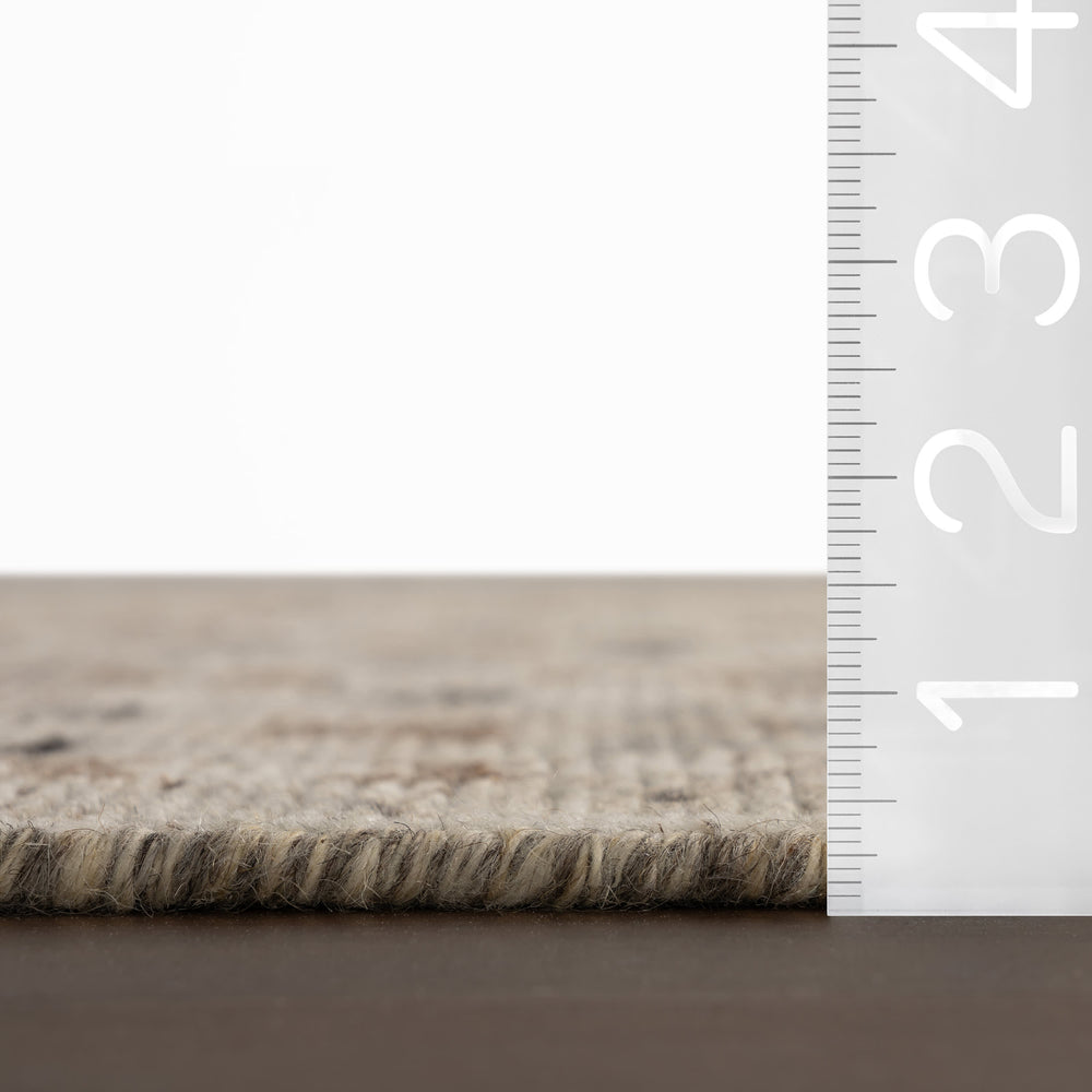 Zaha Traditional Vintage Rug | Grey