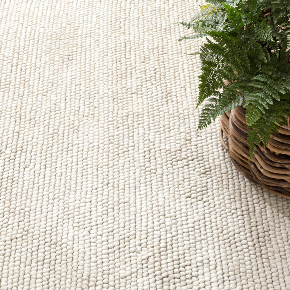 Niels Handwoven Woolviscose Rug | Ivory