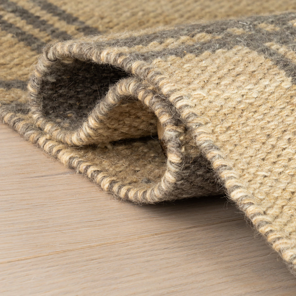 Mason Hand Woven Wool Rug | Tan