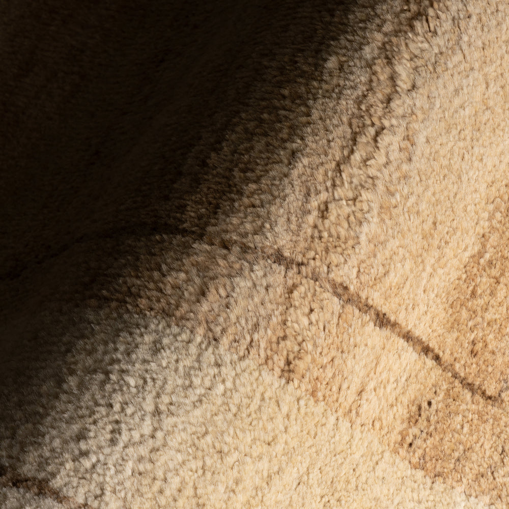 Mela Modern Bordered Rug | Brown
