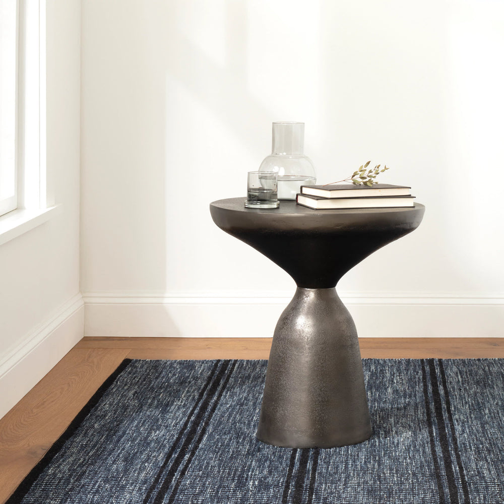 Malta Handwoven Wool Rug | Navy