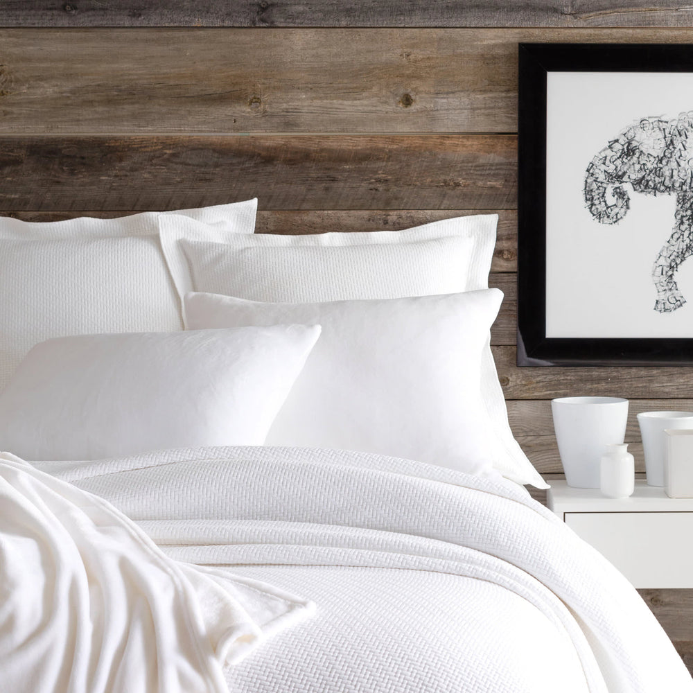 Interlaken Matelasse Coverlet | White