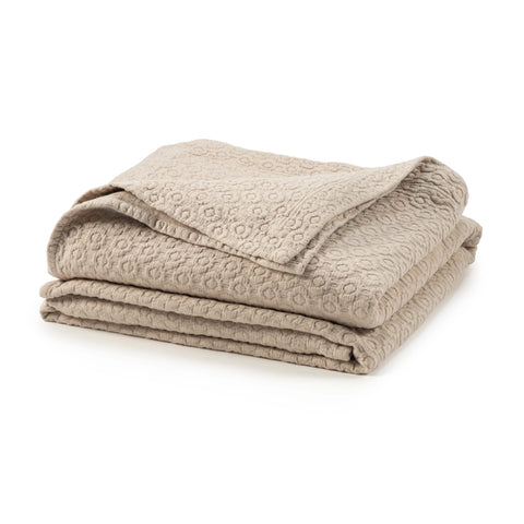 Intaglio Matelasse Coverlet | Oatmeal