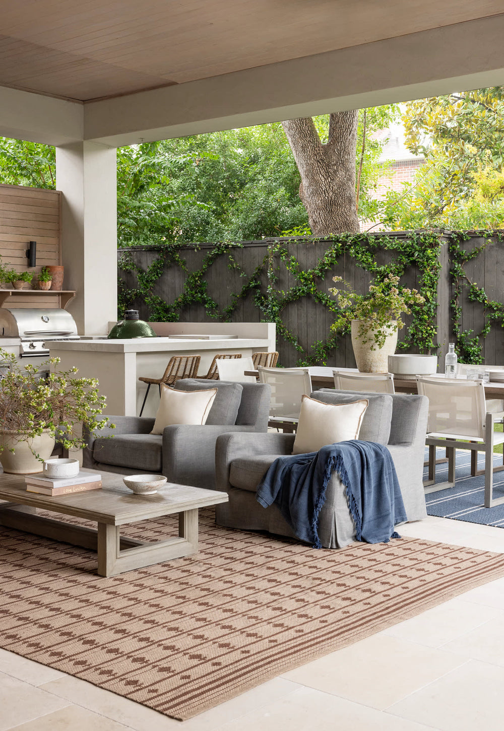 Ellis Woven Indoor/Outdoor Rug | Brown