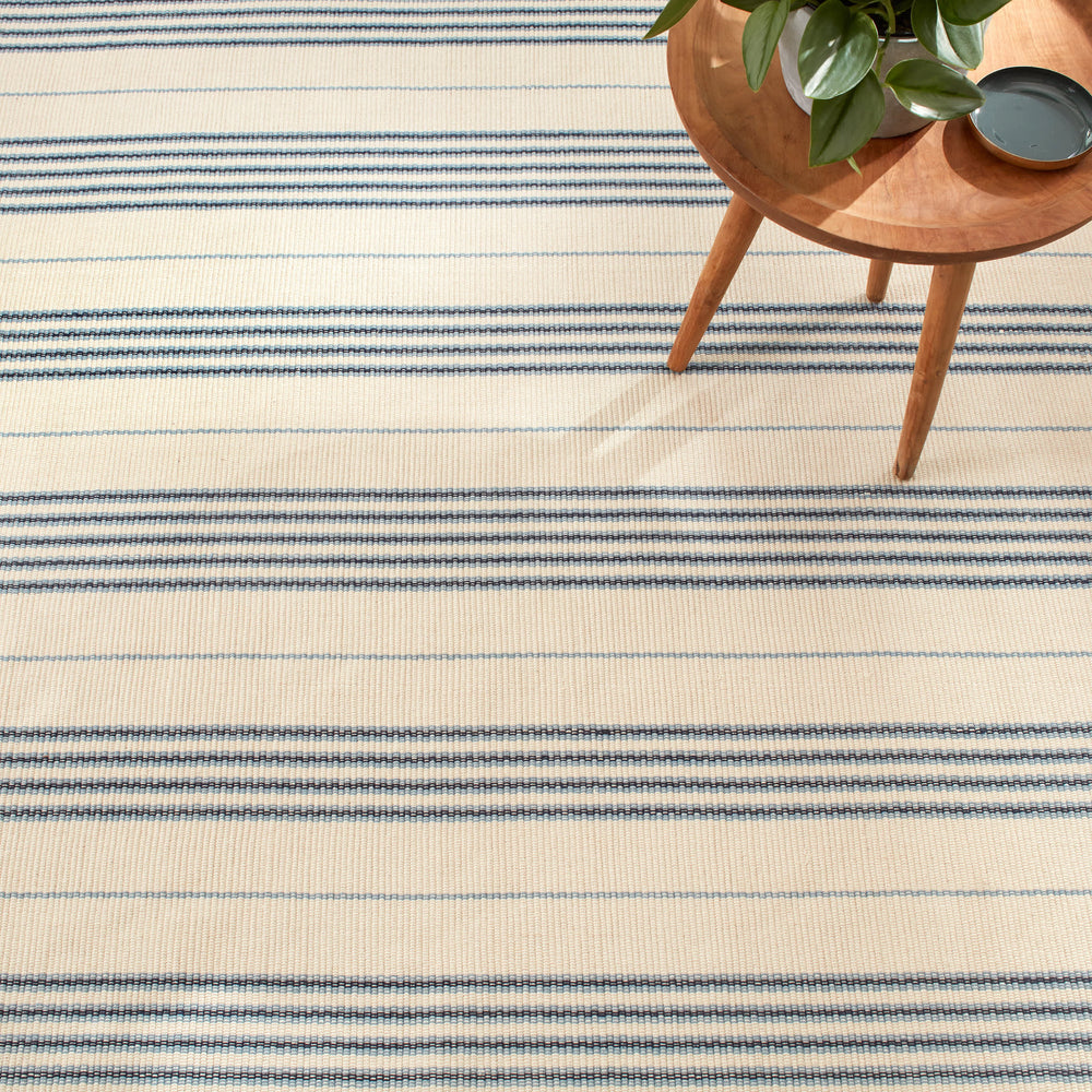 Conway Handwoven Cotton Rug | Blue